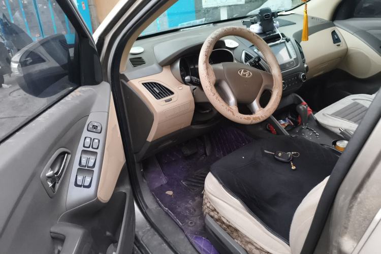 Used Hyundai ix35 2013 2.0L Automatic 2WD Comfort GL China IV Standard Driver Seat