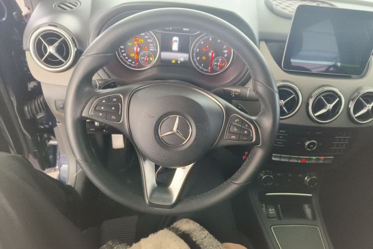 Used Mercedes-Benz B-Class 2017 B 180 Steering Wheel