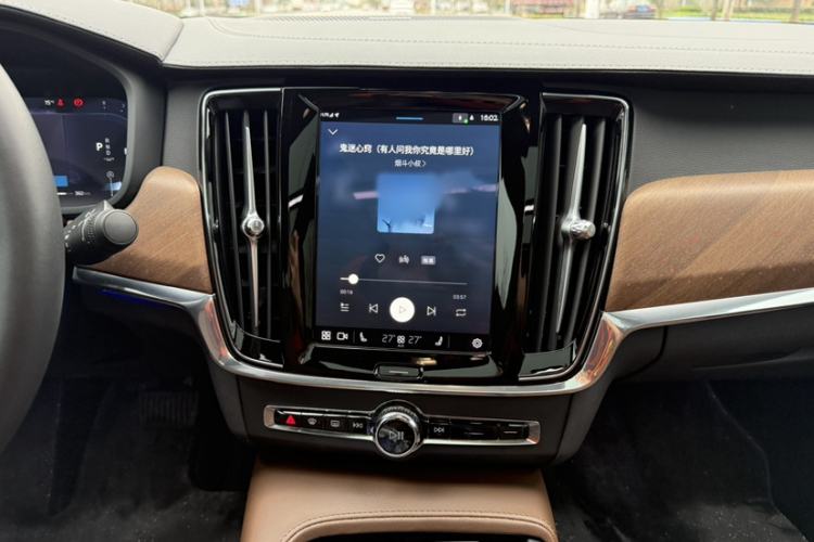 Used Volvo S90 2025 B5 Zhiyuan Luxury Edition