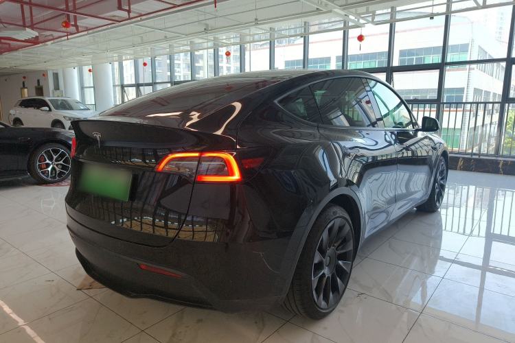 Used Tesla Model Y 2021 Standard Range Rear-Wheel Drive Version Rear Right 45 Deg