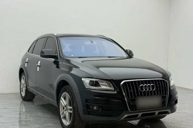 Used Audi Q5 2017 Plus 40 TFSI Technology Model Exterior 2