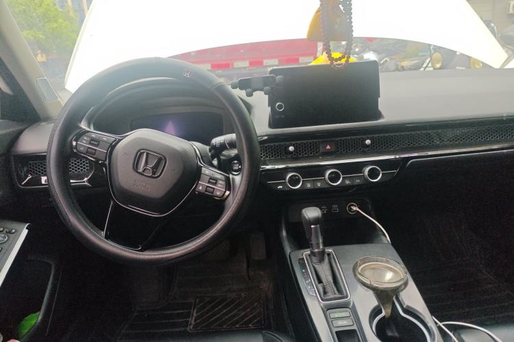 Used Honda Integra 2023 240TURBO CVT Tech Edition Center Console