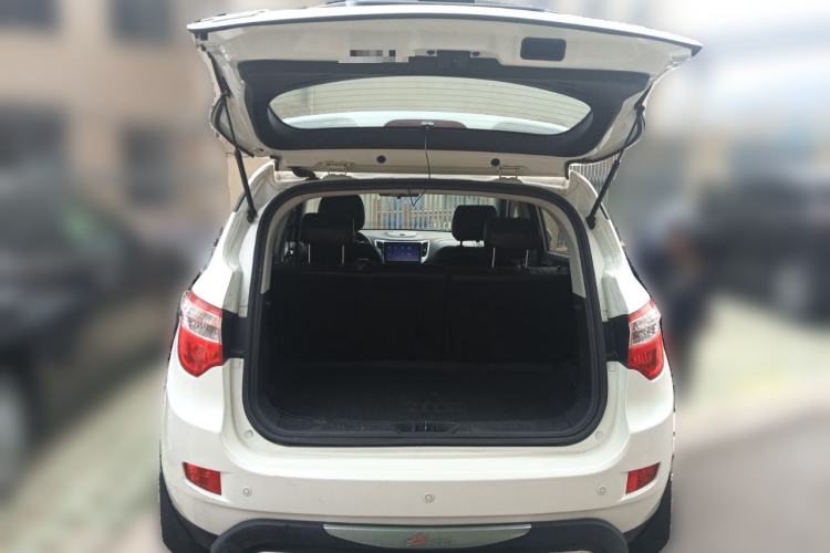 Used Changan CS35 2014 1.6L Automatic Luxury Model China IV Standard