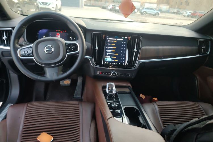 Used Volvo S90 2023 B5 Zhiyuan Luxury Edition