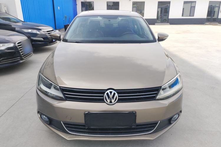 Used Volkswagen Sagitar 2014 Revised Version 1.6L Manual Comfort Edition
