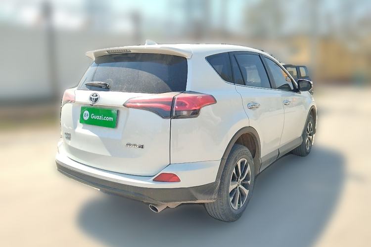 Used Toyota RAV4 2016 2.0L CVT Two-Wheel Drive Comfort Edition China V Standard Rear Right 45 Deg