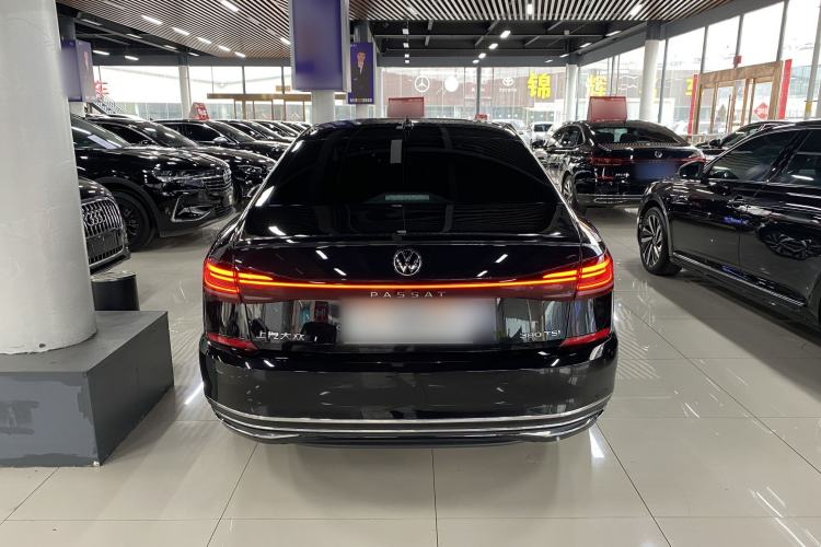 Used Volkswagen Passat 2024 380TSI Dragon Edition Exterior 4