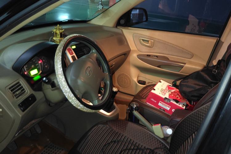 Used Hyundai Tucson 2009 2.0L Manual Two-Wheel Drive Fashion Edition