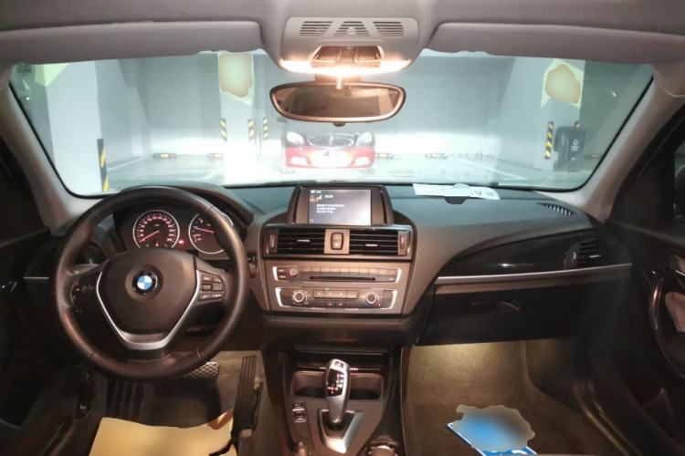 Used BMW 1 Series 2012 116i Urban Edition Center Console