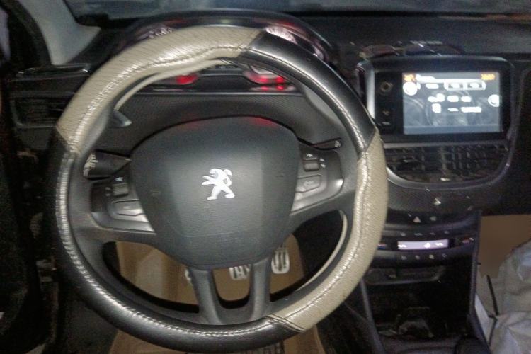 Used Peugeot 2008 2014 1.6L Manual Fashion Edition