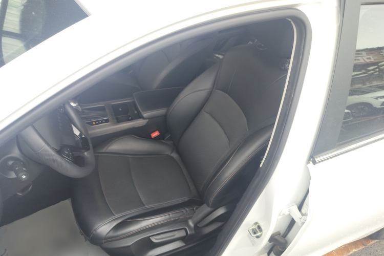 Used Roewe i5 2023 1.5L CVT Luxury Edition Left Front Seat