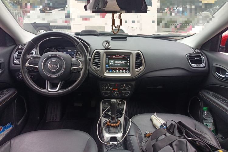 Used Jeep Compass 2017 200T Automatic Family Edition Center Console