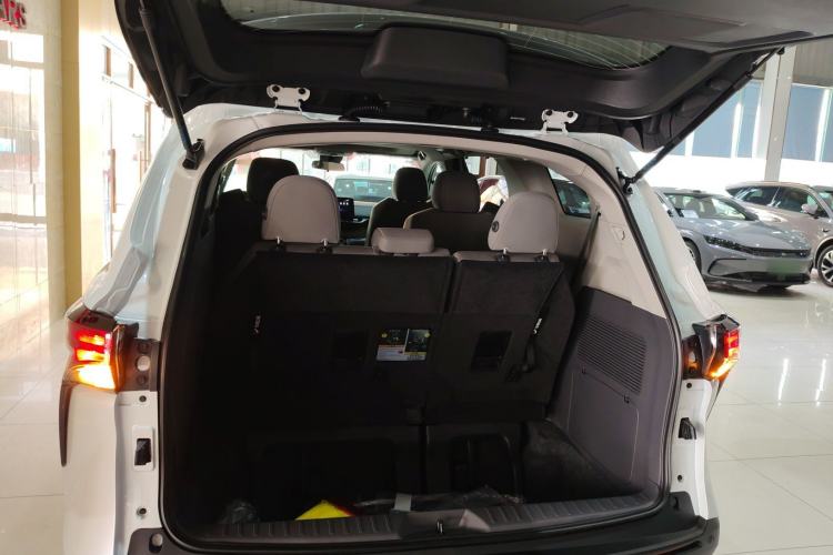 Used Toyota SIENNA 2026 Model 2.5L Dual-Engine Two-Wheel-Drive Comfort Edition