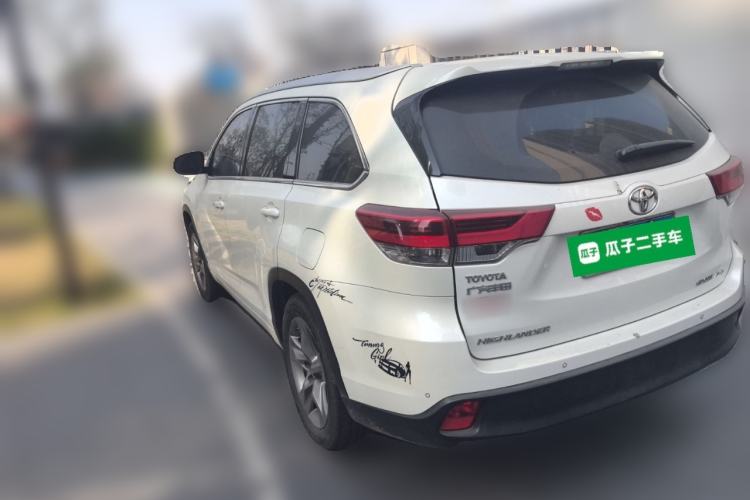 Used Toyota Highlander 2018 2.0T Four-Wheel Drive Luxury Edition 7 Seats China V Emission Standard
