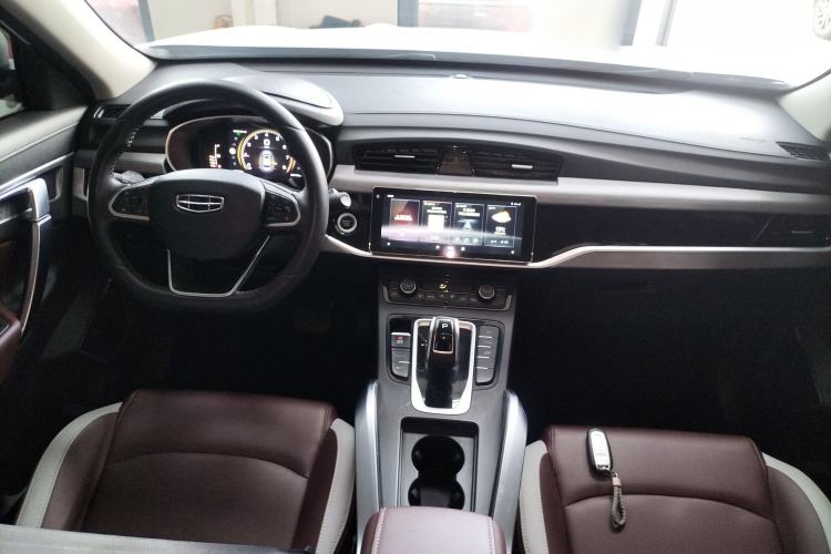 Used Geely Auto Emgrand X7 Sport 2022 1.8TD DCT Zhiya Trim