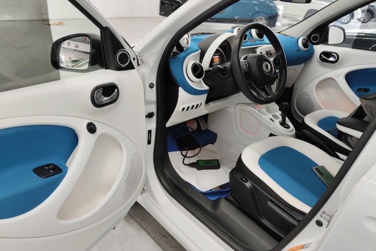 Used smart forfour 2016 0.9T 66 kW Ultimate Edition