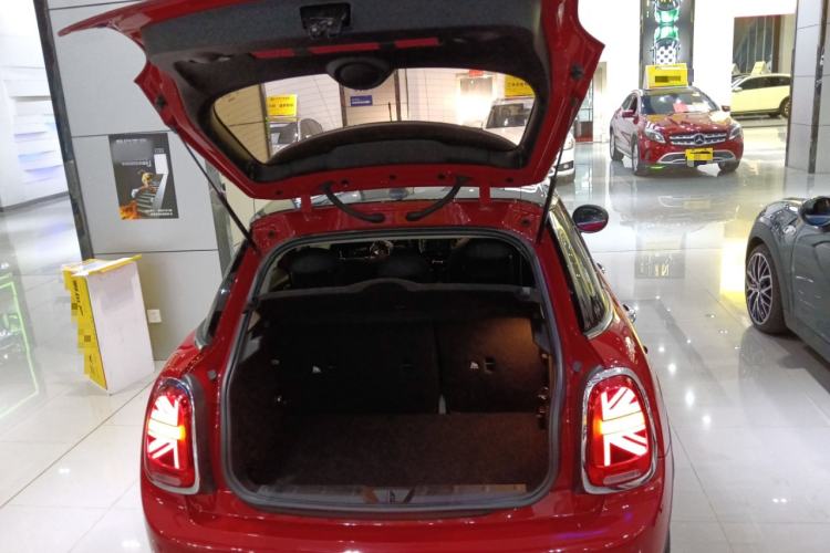 Used MINI 2016 1.5T COOPER Pioneer Edition Five-Door Model
