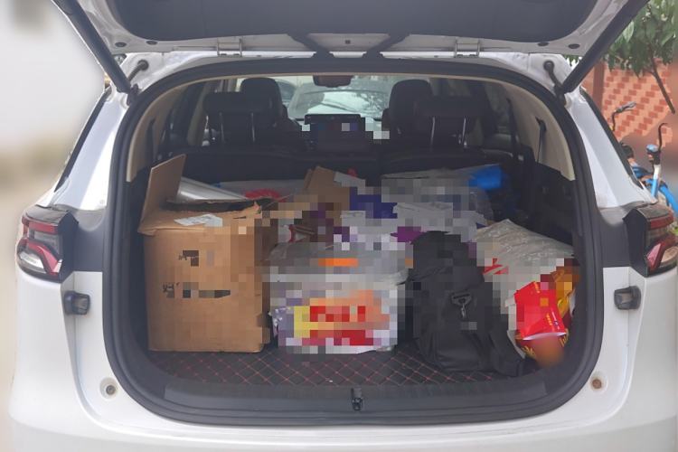 Used BYD Tang New Energy 2020 DM 2.0T Dual-Engine All-Wheel Drive Prestige 7-Seater China VI Standard Trunk