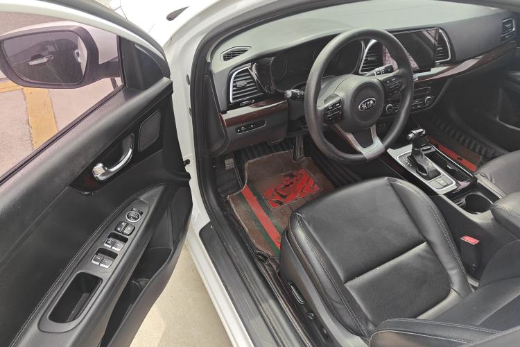 Used Kia K4 2015 1.8L Automatic GLS Special Driver Seat