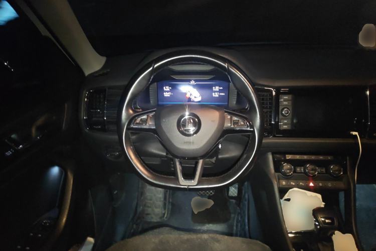 Used Skoda Kodiaq 2019 Facelifted TSI330 7-Seater Two-Wheel-Drive Luxury Enjoyment Edition China VI Standard
