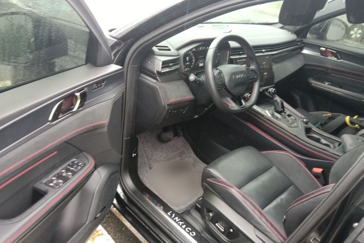 Used Lynk & Co 05 2020 2.0TD Four-Wheel Drive HypeHalo Driver Seat