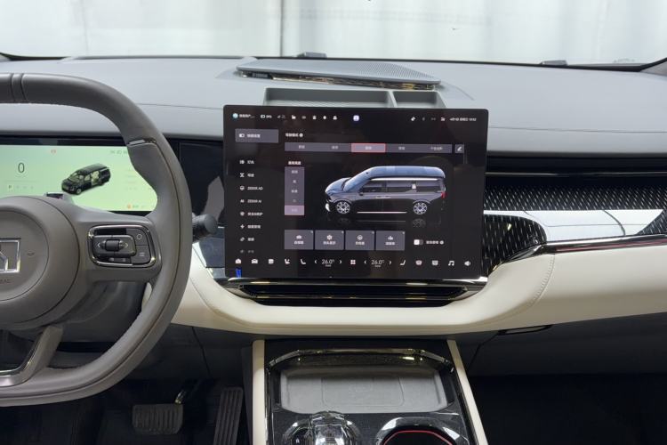 Used Zeekr 009 2024 7-Seater Aisle Version 108 kWh
