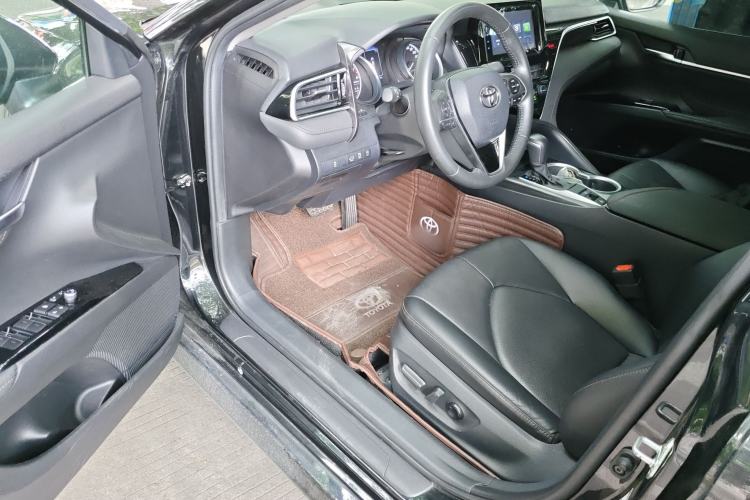 Used Toyota Camry 2022 2.0GVP Premier Edition
