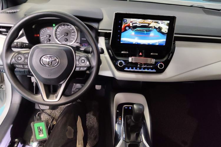 Used Toyota Levin 2019 185T CVT Luxury Edition China VI Standard Center Console