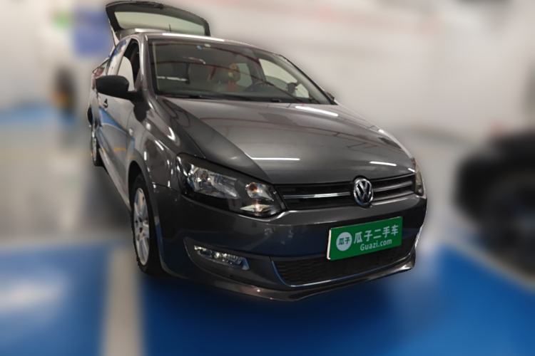 Used Volkswagen Polo 2011 1.4L Automatic ZhiCool Edition Front Right 45 Deg