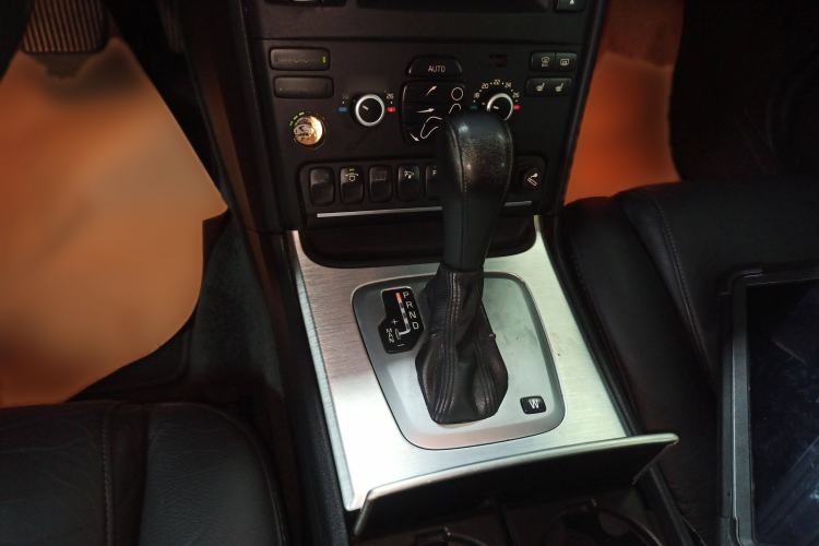 Used Volvo XC Classic 2014 T5 Luxury Edition