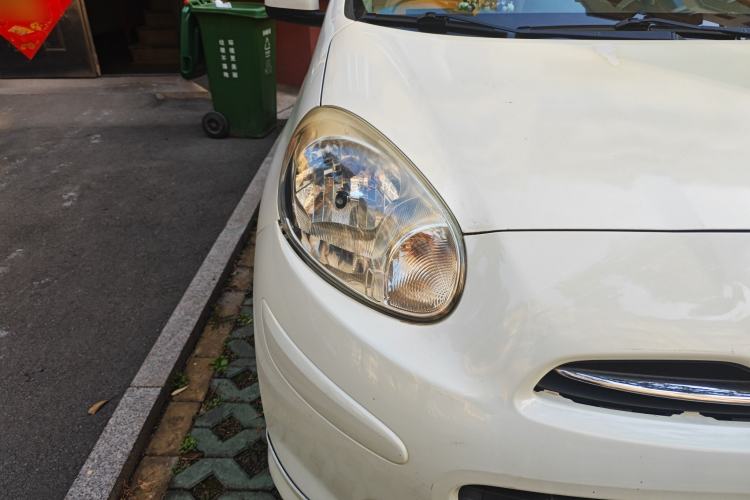 Used Nissan March 2010 1.5L Automatic Easy-Style Version
