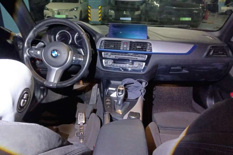 Used BMW 2 Series 2018 M240i Center Console