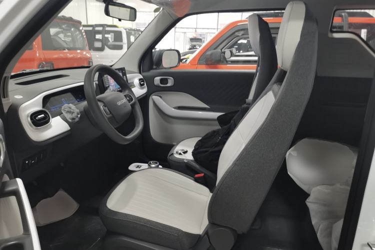 Used Geely Galaxy Panda 2025 210 km – Yuanqi Bear
