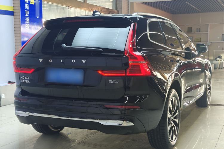 Used Volvo XC60 2025 B5 Four-Wheel Drive Smart & Advanced Luxury Edition