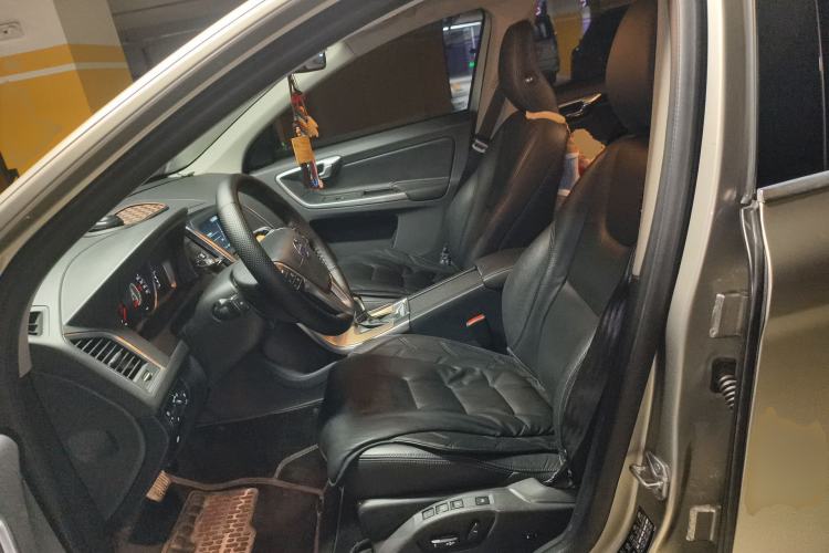 Used Volvo XC60 2015 T5 Smart Upgrade Model Left Front Seat