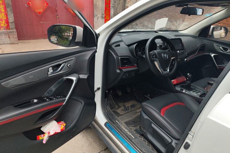Used CHANGAN CS55 2018 1.5T Manual Colorful Model China V Standard
