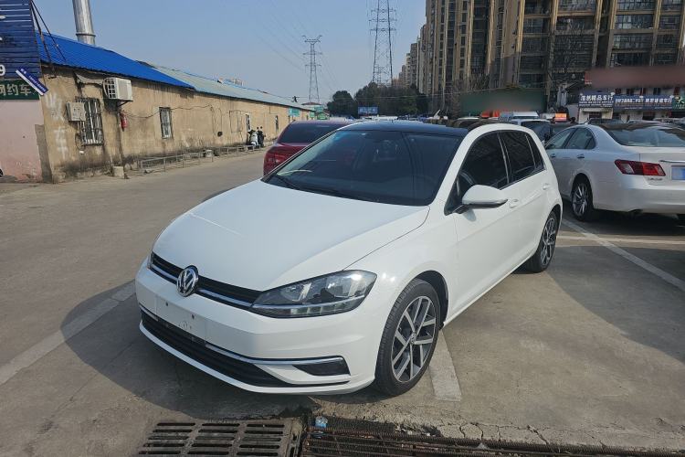Used Volkswagen Golf 2018 230TSI Automatic Luxury Version