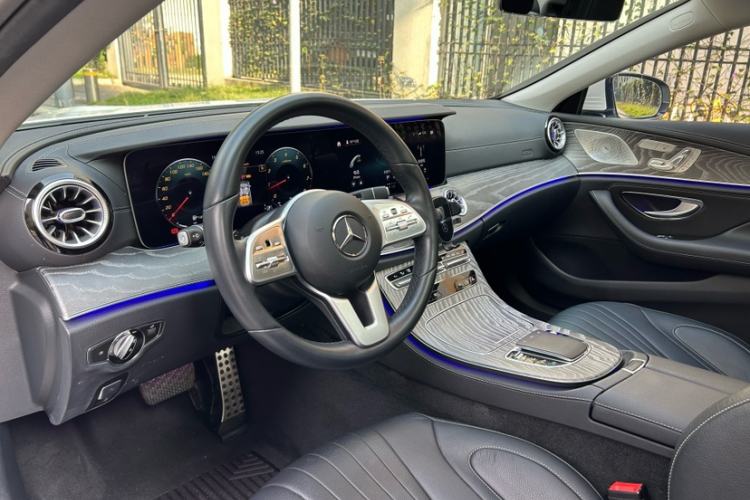 Used Mercedes-Benz CLS 2021 CLS 300 Sport Edition Interior 9