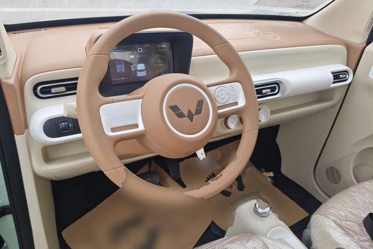 Used Wuling Hongguang MINIEV 2024 3rd Generation 215km Youth Edition