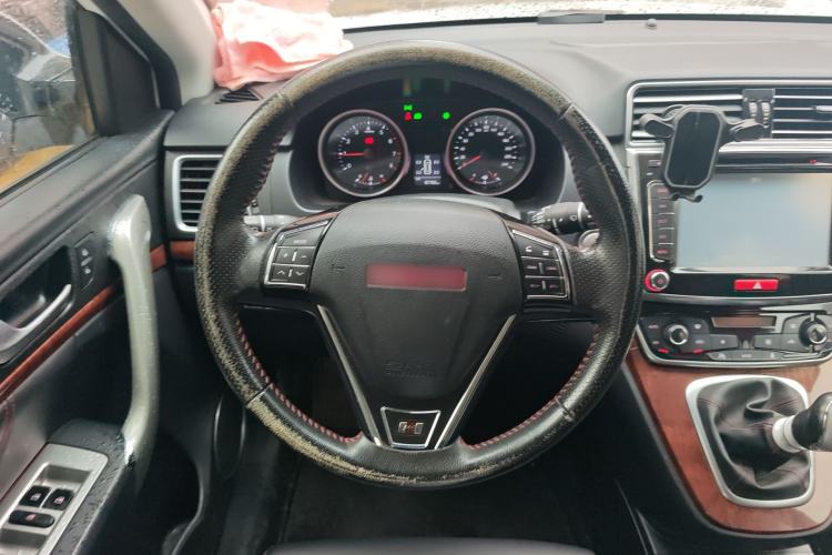 Used Haval H6 2015 Revised Version Sport Edition 1.5T Manual Transmission Two-Wheel Drive Elite Grade