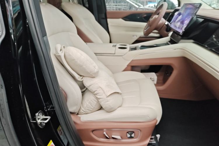Used BYD Xia 2025 DM-i 1.5T 180km Beyond Edition
