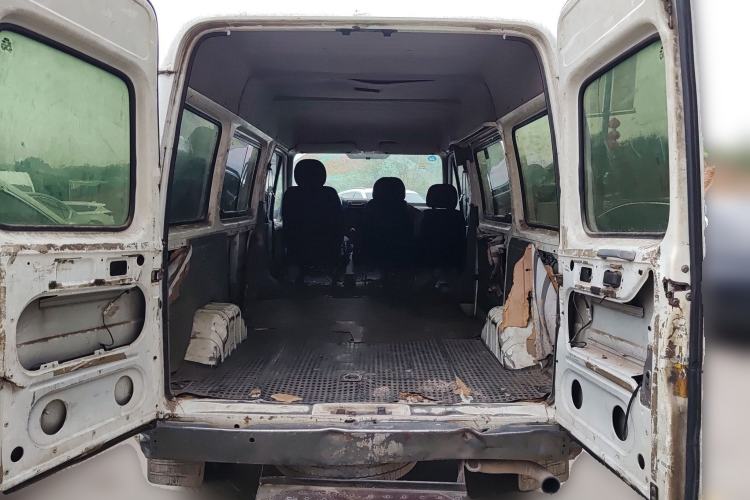 Used Ford Classic Transit 2009 2.8T Diesel Multi-Function Short Wheelbase Mid-Roof JX493ZLQ3 Trunk