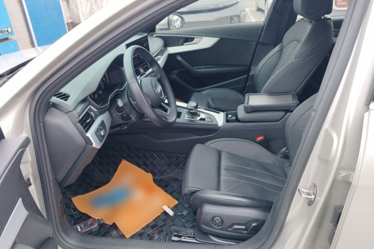 Used Audi A4L 2023 40 TFSI Fashion Dynamic Model
