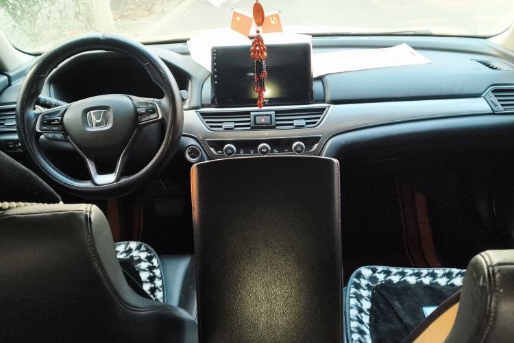 Used Honda Accord 2018 260TURBO Elite Edition China V Center Console