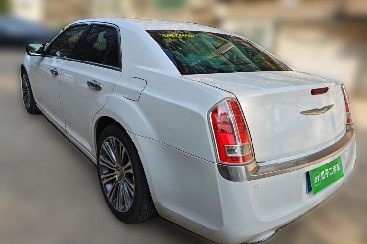 Used Chrysler 300C 2012 3.6L Luxury Edition