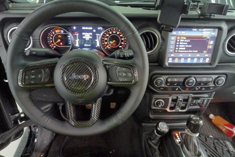 Used Jeep Wrangler 2019 2.0T Sahara Four-Door Version China VI Emission Standard