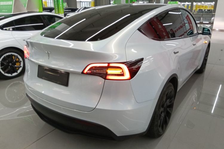 Used Tesla Model Y 2021 Standard Range Rear-Wheel Drive Version