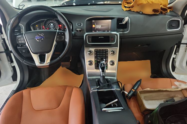 Used Volvo S60 2018 S60L T3 Smart Upgrade Edition
