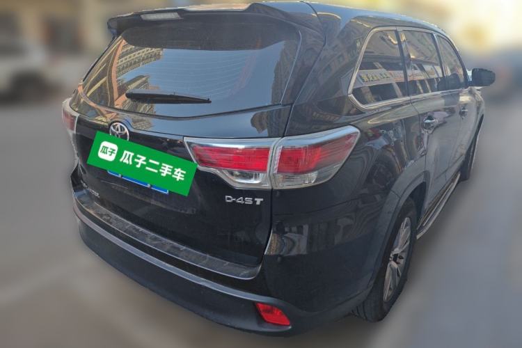 Used Toyota Highlander 2015 2.0T Two-Wheel Drive Elite Edition 7 Seats Rear Right 45 Deg