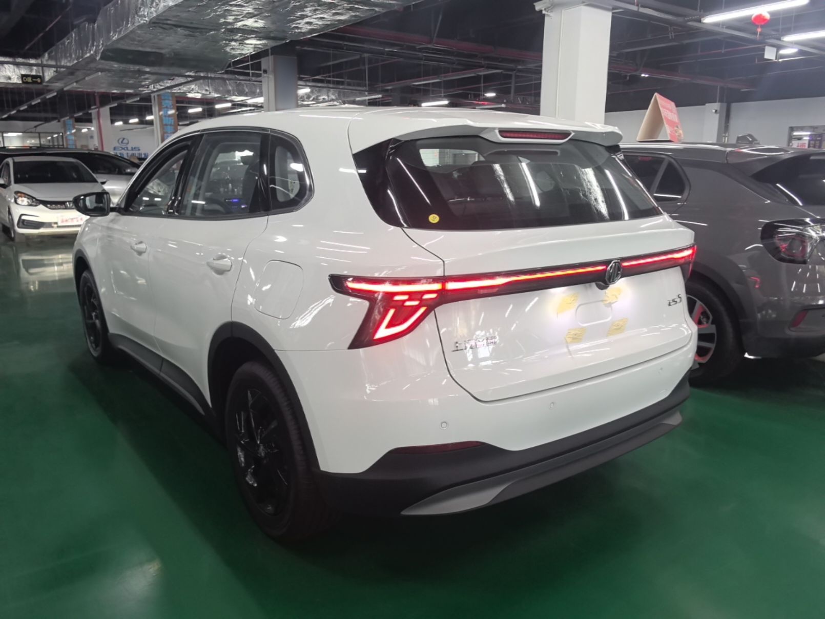MG ES5 2025 425 Pro Rear-Drive Version — снимка 4